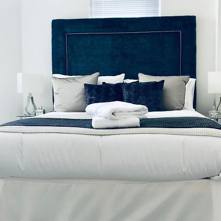 Snapos Luxury Serviced Apartment - Meridian House Бедфорд Экстерьер фото