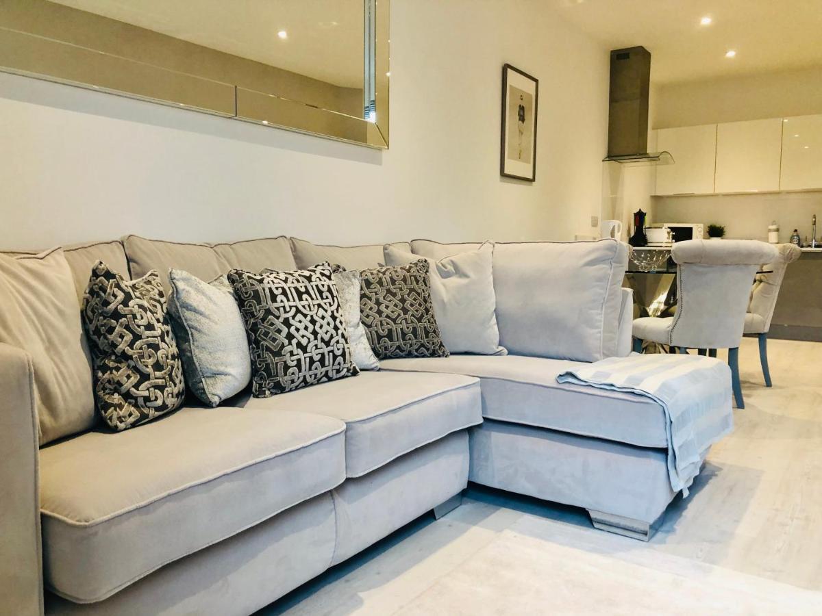 Snapos Luxury Serviced Apartment - Meridian House Бедфорд Экстерьер фото