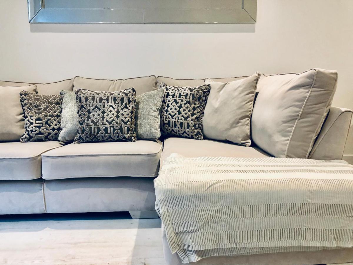 Snapos Luxury Serviced Apartment - Meridian House Бедфорд Экстерьер фото