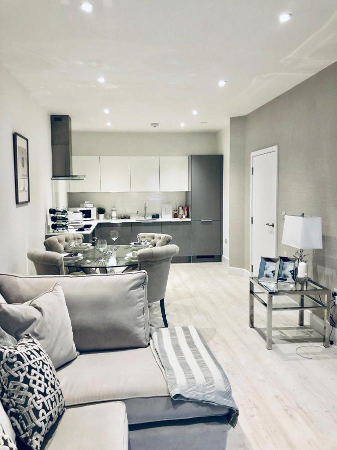 Snapos Luxury Serviced Apartment - Meridian House Бедфорд Экстерьер фото