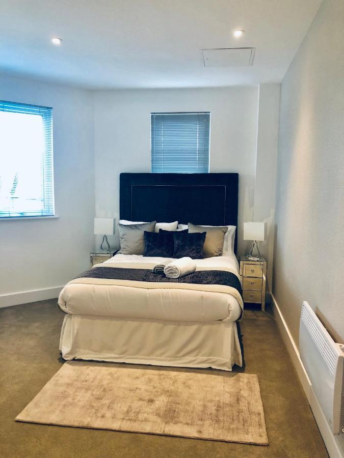 Snapos Luxury Serviced Apartment - Meridian House Бедфорд Экстерьер фото